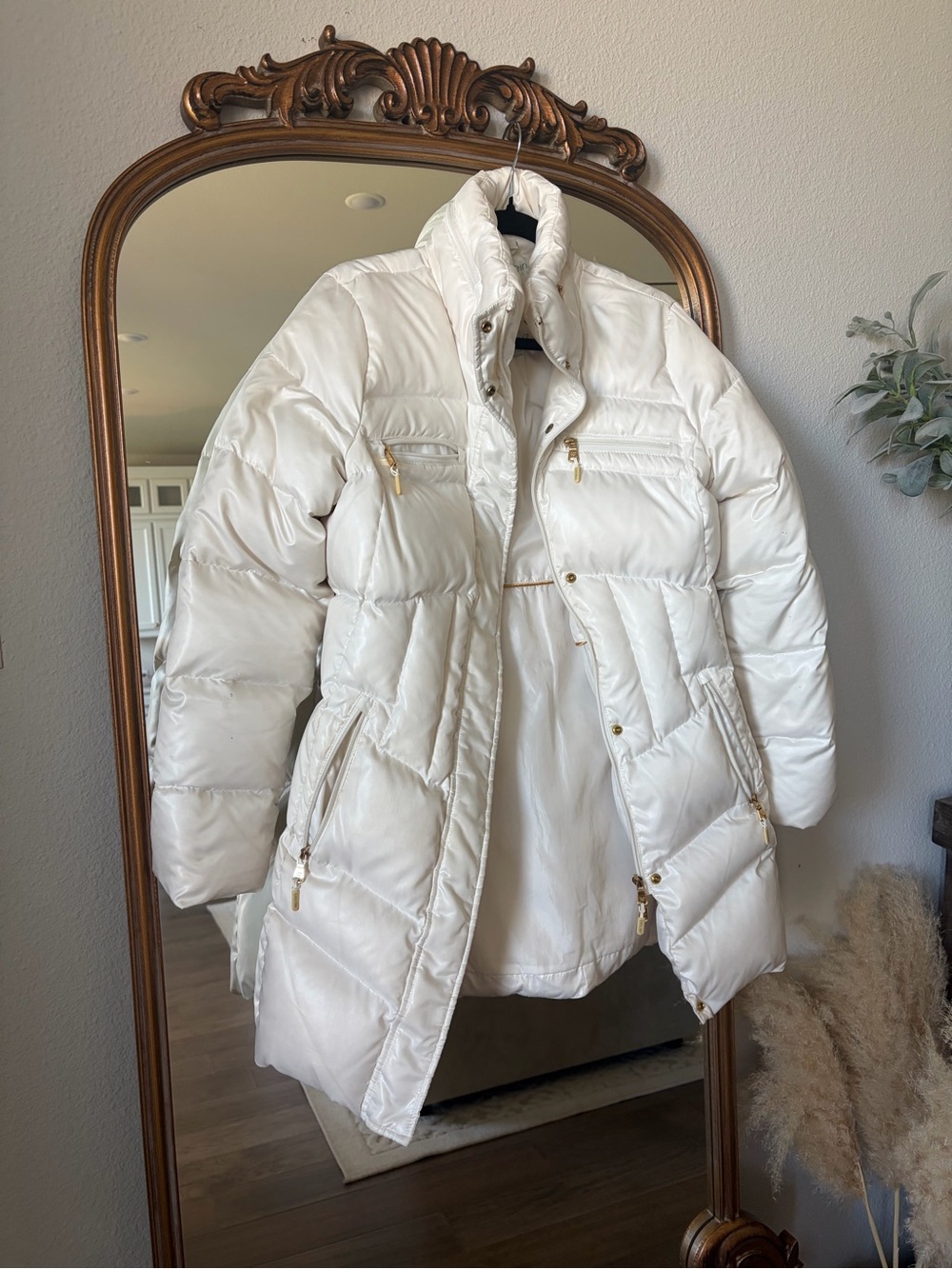 Calvin Klein White Quilted Puffer Coat with Gold Hardware